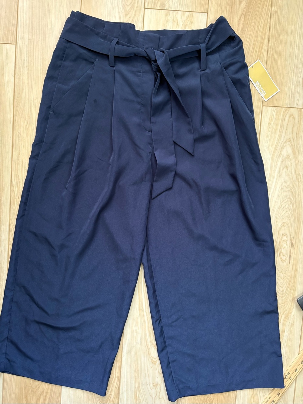 Navy wide leg high waist belt tie flowy cropped pants NWT